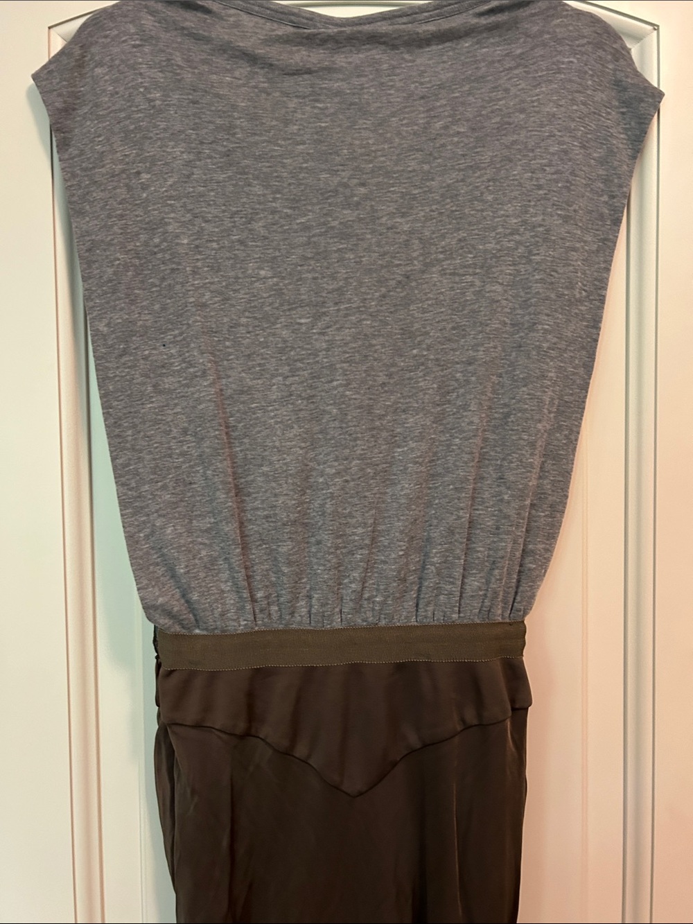 Alexander Wang Gray Ribbed Knit Top with Twist Detail - Picture 7 of 9